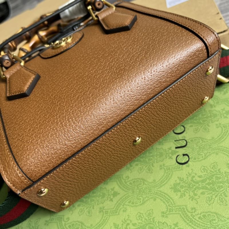 Gvc*1 tote bags